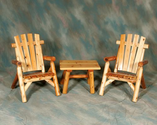 2 Lawn Chairs & 25-Inch End Table